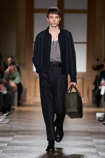 Look 41